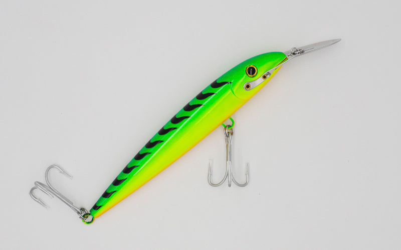 Iron Tongue Plate Mino Large Clear Needle Bait